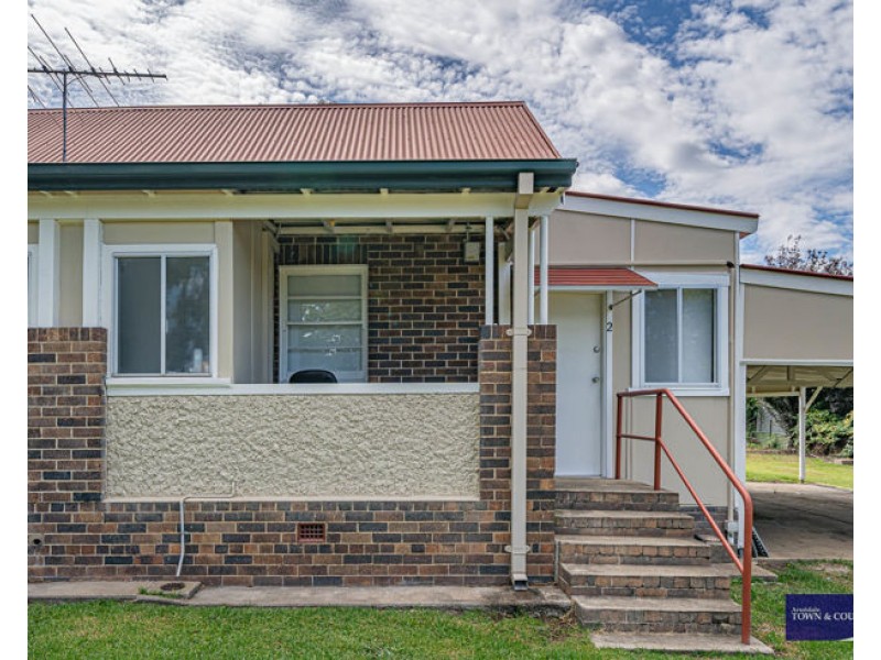 2/61 Markham Street, Armidale NSW 2350