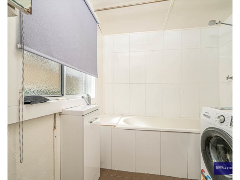 2/61 Markham Street, Armidale NSW 2350