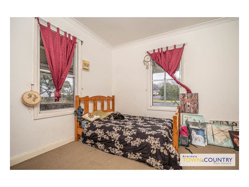 15 Crescent Street, Armidale NSW 2350