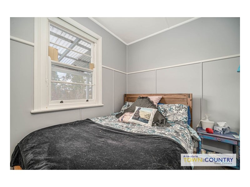 60 Mundays Lane, Armidale NSW 2350