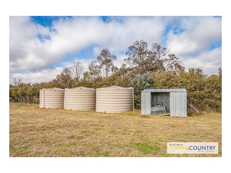 60 Mundays Lane, Armidale NSW 2350