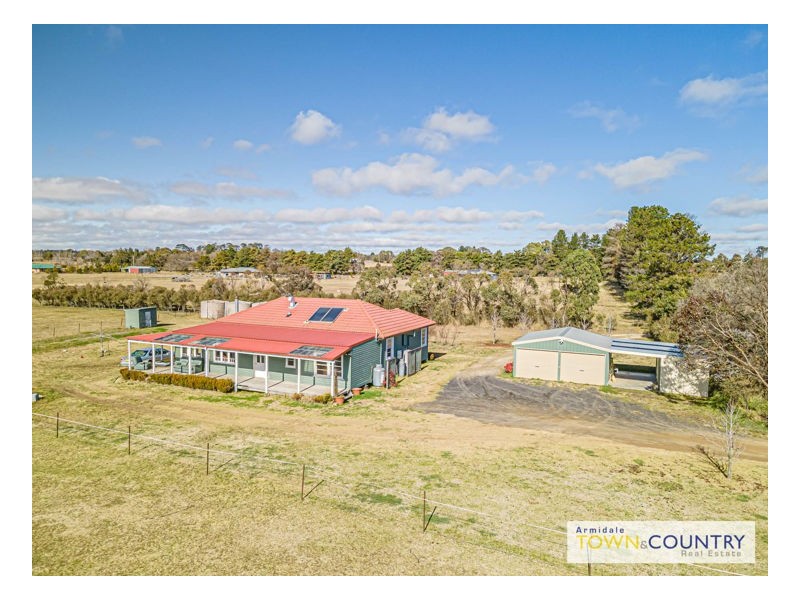60 Mundays Lane, Armidale NSW 2350