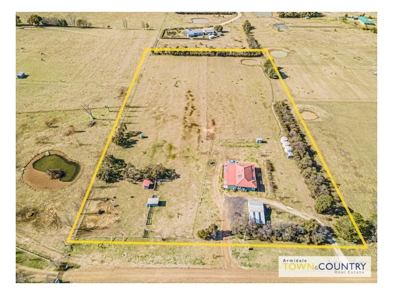 60 Mundays Lane, Armidale NSW 2350