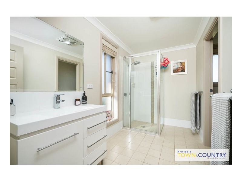 21 Netherton Park Avenue, Armidale NSW 2350