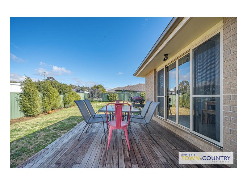 21 Netherton Park Avenue, Armidale NSW 2350