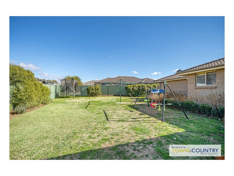 21 Netherton Park Avenue, Armidale NSW 2350