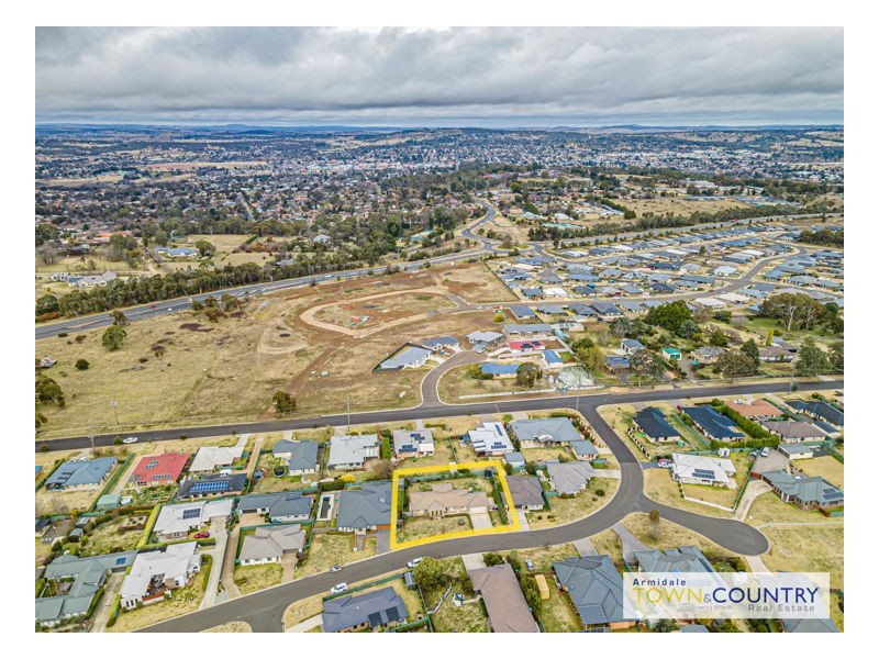 21 Netherton Park Avenue, Armidale NSW 2350