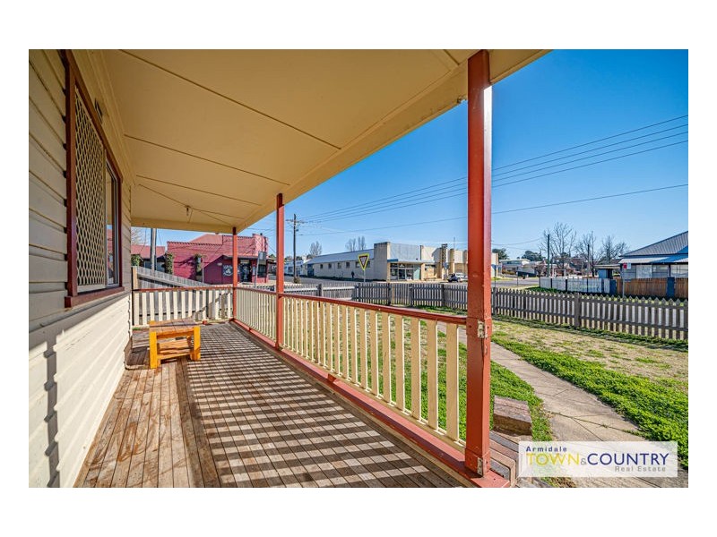 121 Taylor Street, Armidale NSW 2350
