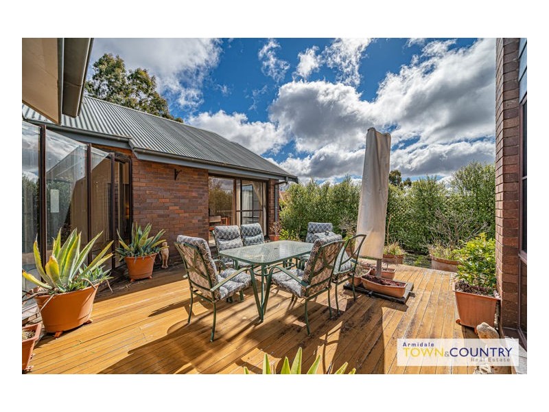 15 The Boulevarde, Armidale NSW 2350