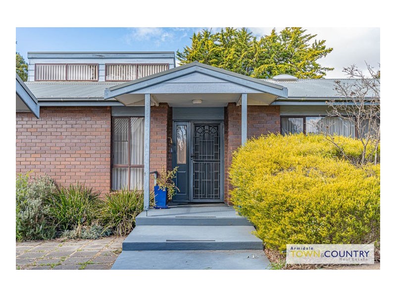 15 The Boulevarde, Armidale NSW 2350