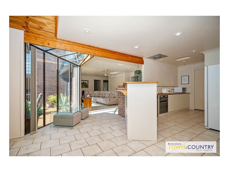 15 The Boulevarde, Armidale NSW 2350