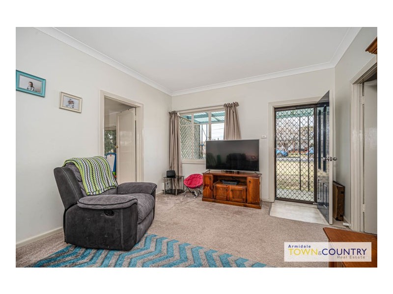 7 Barry Street, Armidale NSW 2350