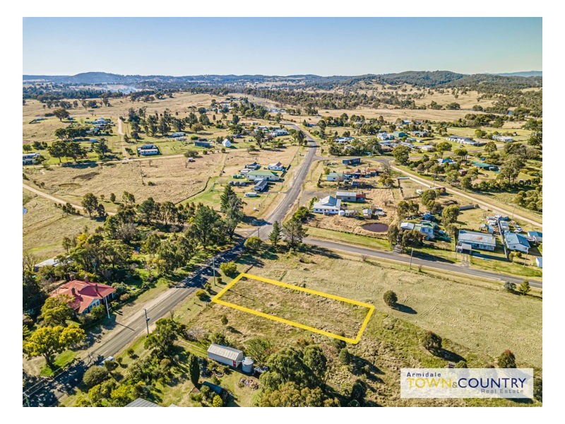 97 Brackin Street, Armidale NSW 2350