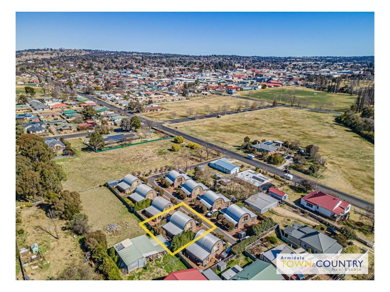 7/6 Eliza Lane, Armidale NSW 2350