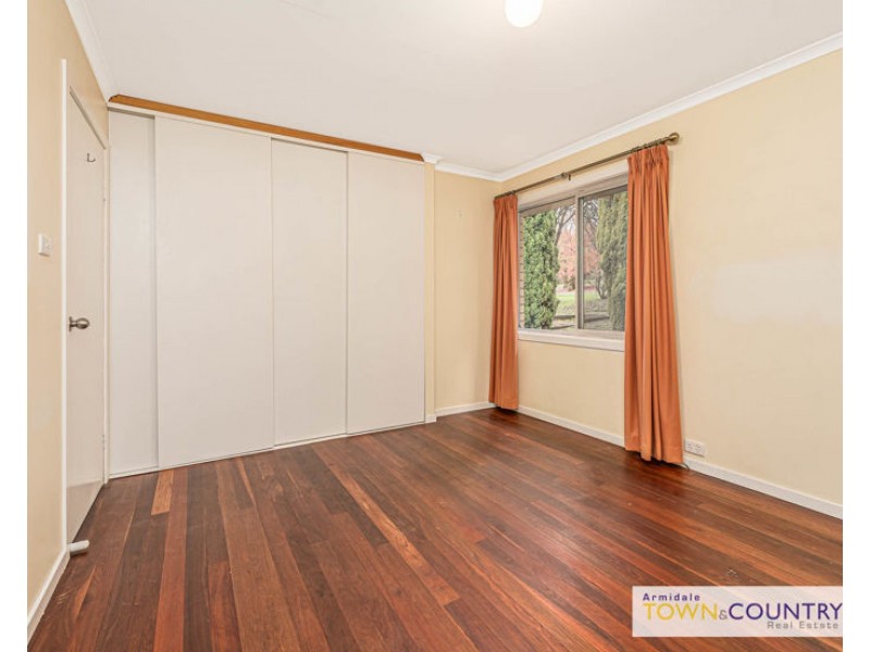 8 Nyssa Street, Armidale NSW 2350