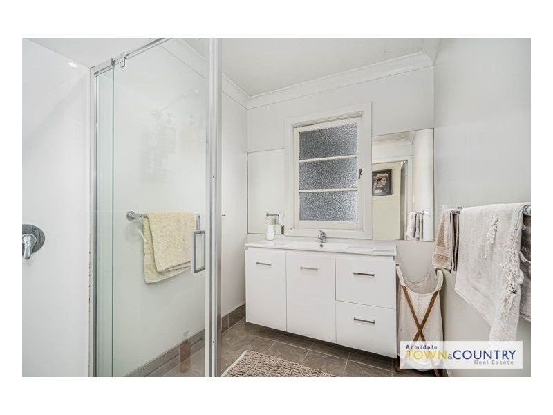 36 Dangarsleigh Road, Armidale NSW 2350