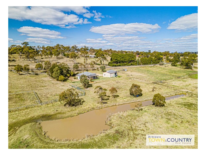 36 Dangarsleigh Road, Armidale NSW 2350