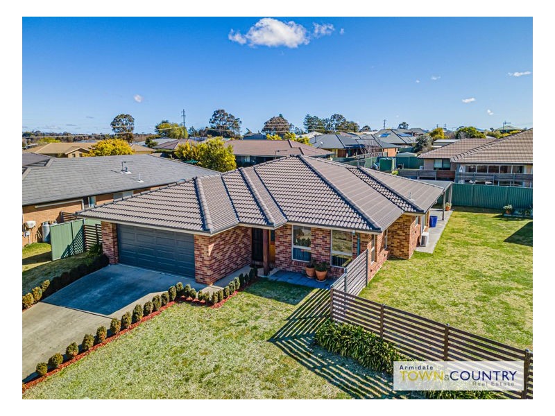 3 Hardman Close, Armidale NSW 2350