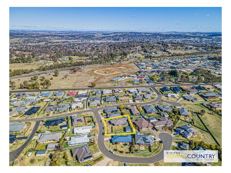3 Hardman Close, Armidale NSW 2350
