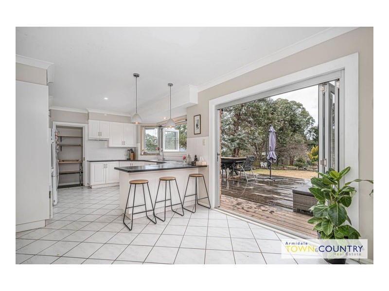 99 The Avenue, Armidale NSW 2350