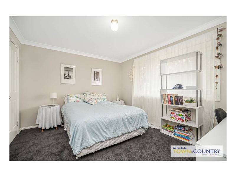 99 The Avenue, Armidale NSW 2350