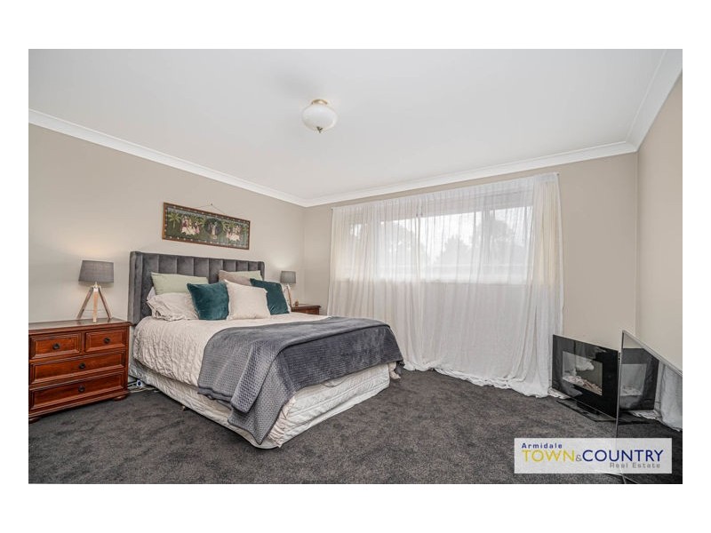 99 The Avenue, Armidale NSW 2350