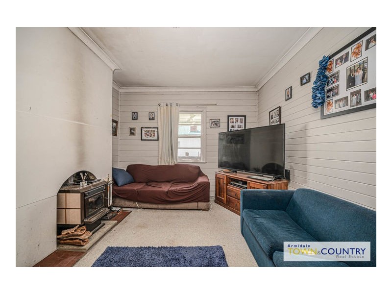 75 Mossman Street, Armidale NSW 2350