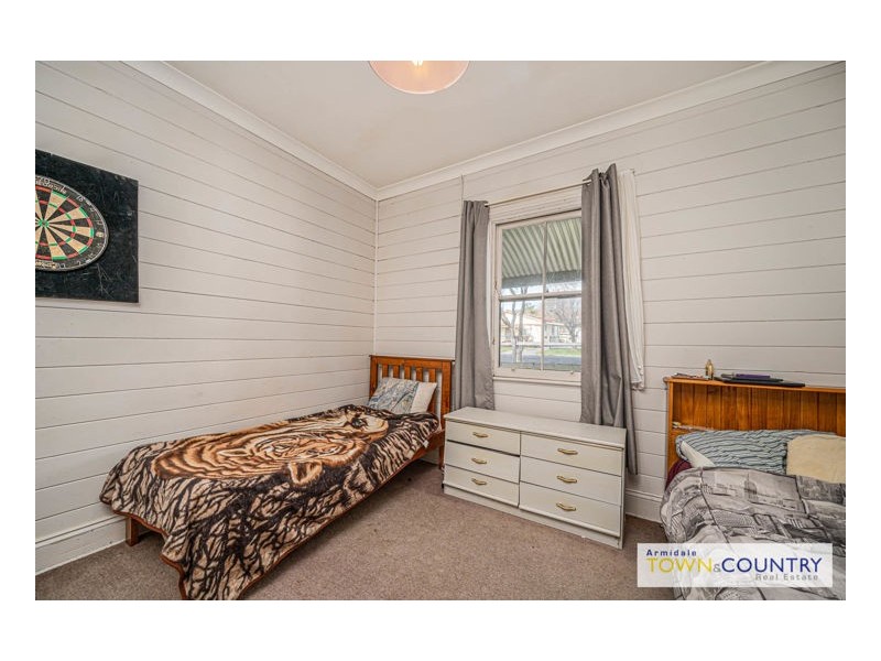 75 Mossman Street, Armidale NSW 2350