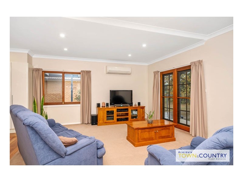 13 Canambe Street, Armidale NSW 2350