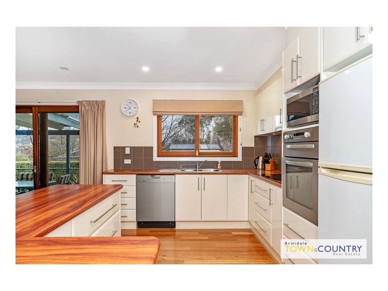 13 Canambe Street, Armidale NSW 2350