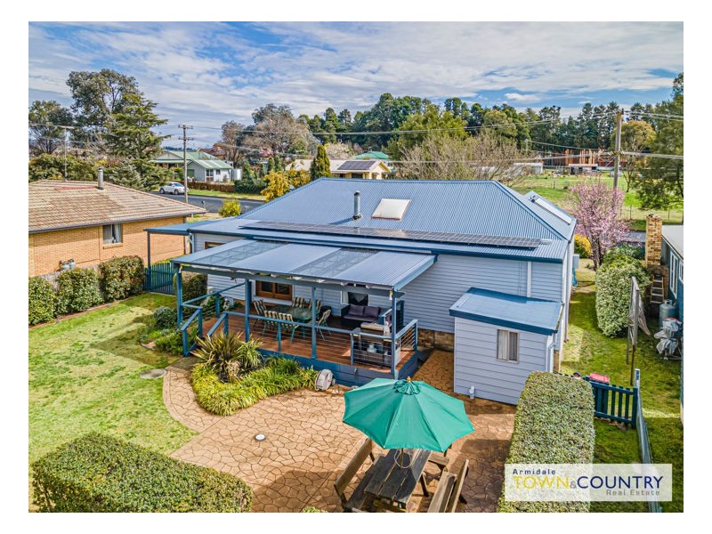 13 Canambe Street, Armidale NSW 2350