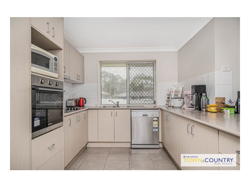 22 Earle Page Drive, Armidale NSW 2350