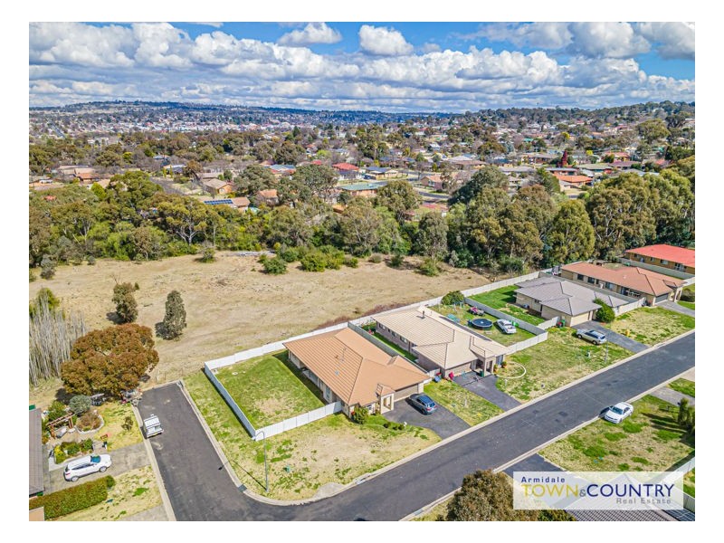 22 Earle Page Drive, Armidale NSW 2350