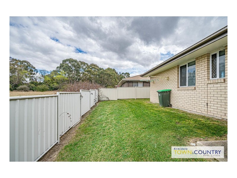 22 Earle Page Drive, Armidale NSW 2350