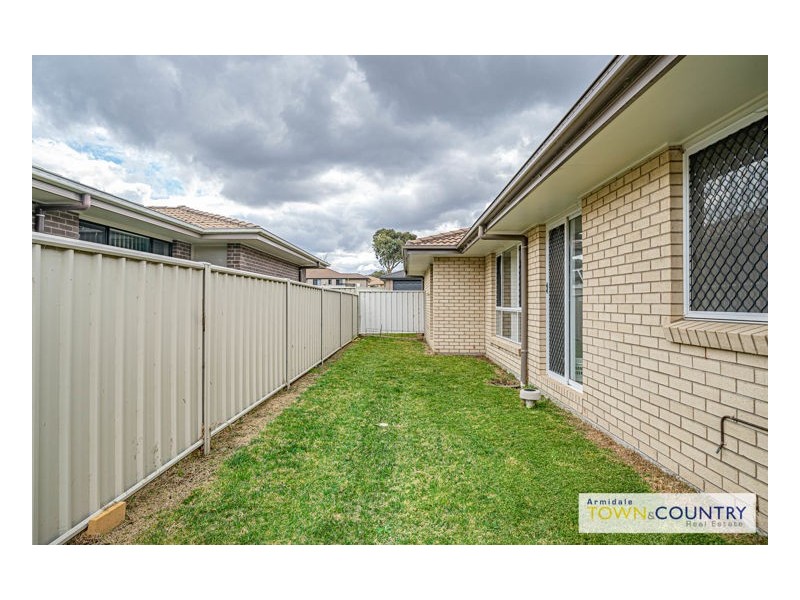 22 Earle Page Drive, Armidale NSW 2350