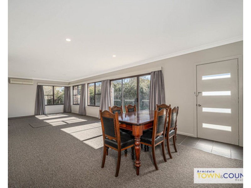 2/22 Samuelson Crescent, Armidale NSW 2350