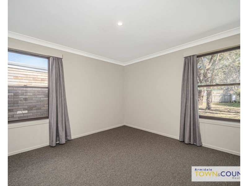 2/22 Samuelson Crescent, Armidale NSW 2350