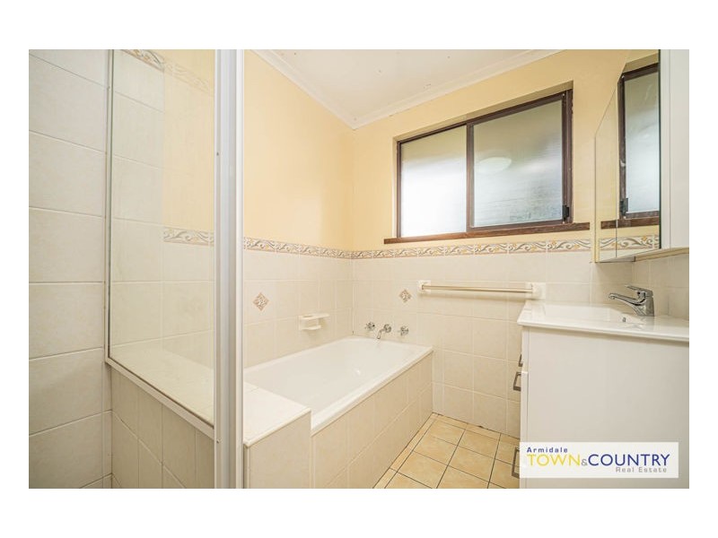 5 Hawthorne Close, Armidale NSW 2350