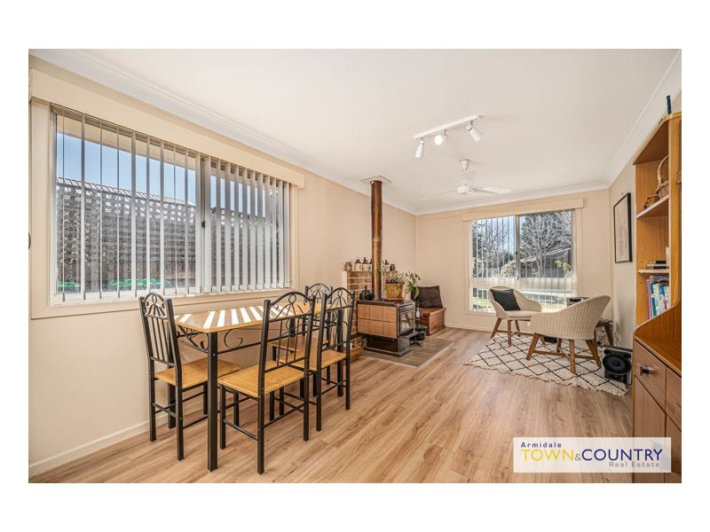 14 Sarah Place, Armidale NSW 2350