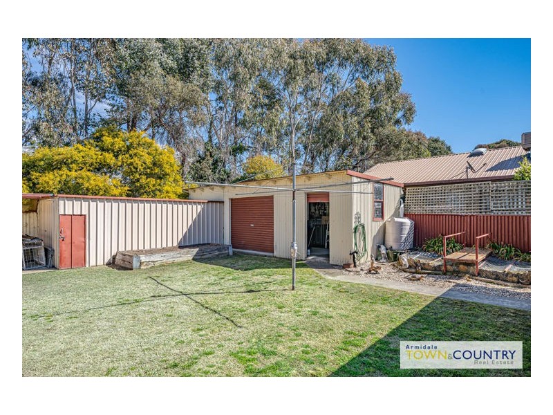 14 Sarah Place, Armidale NSW 2350
