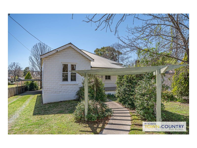 133 Mann Street, Armidale NSW 2350