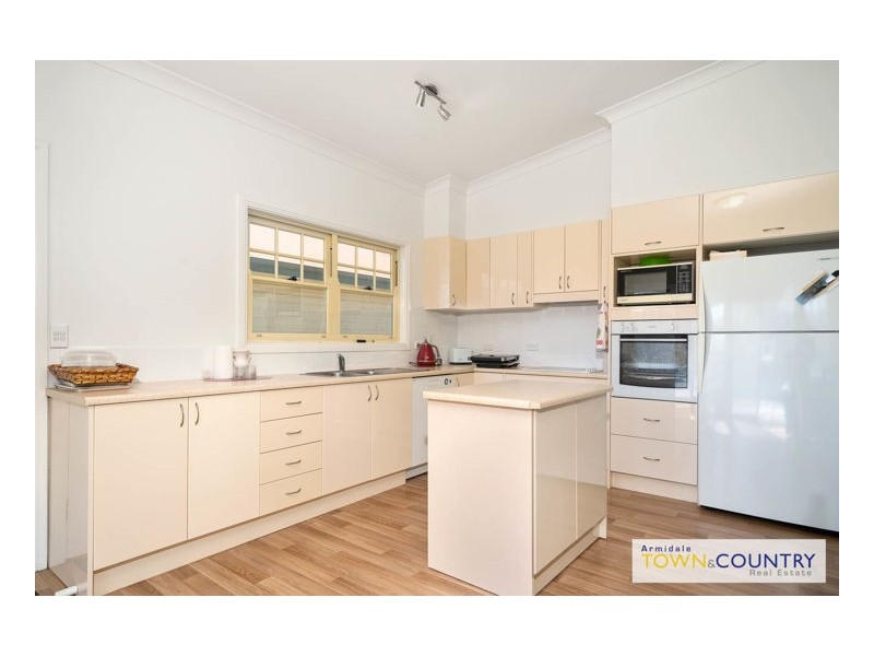95 Taylor Street, Armidale NSW 2350