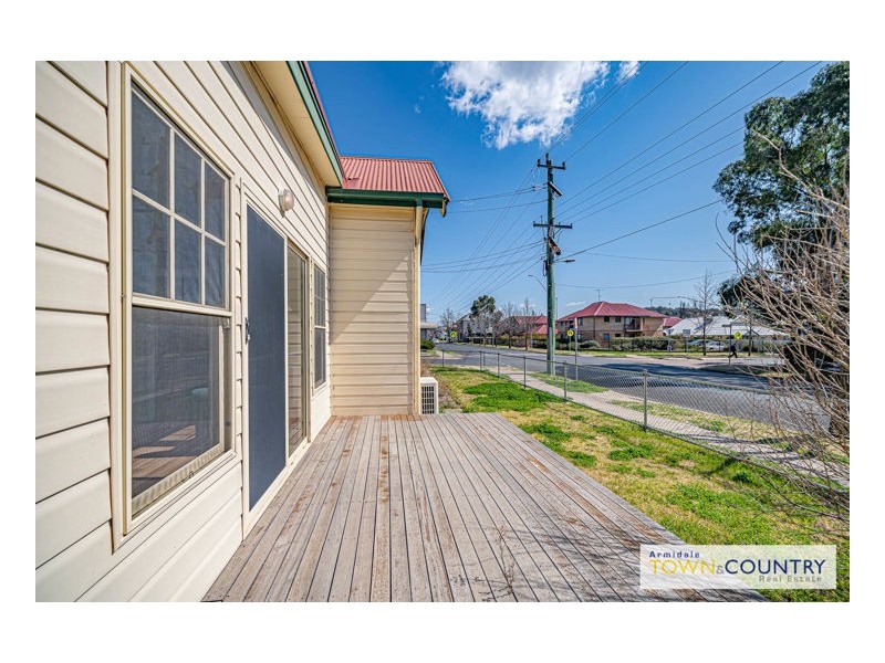 95 Taylor Street, Armidale NSW 2350