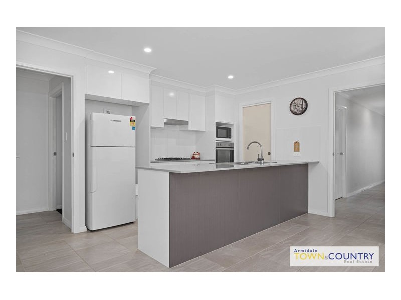 32 Cookes Road, Armidale NSW 2350