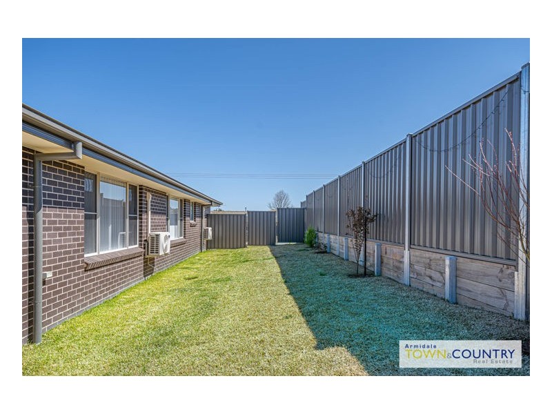 32 Cookes Road, Armidale NSW 2350