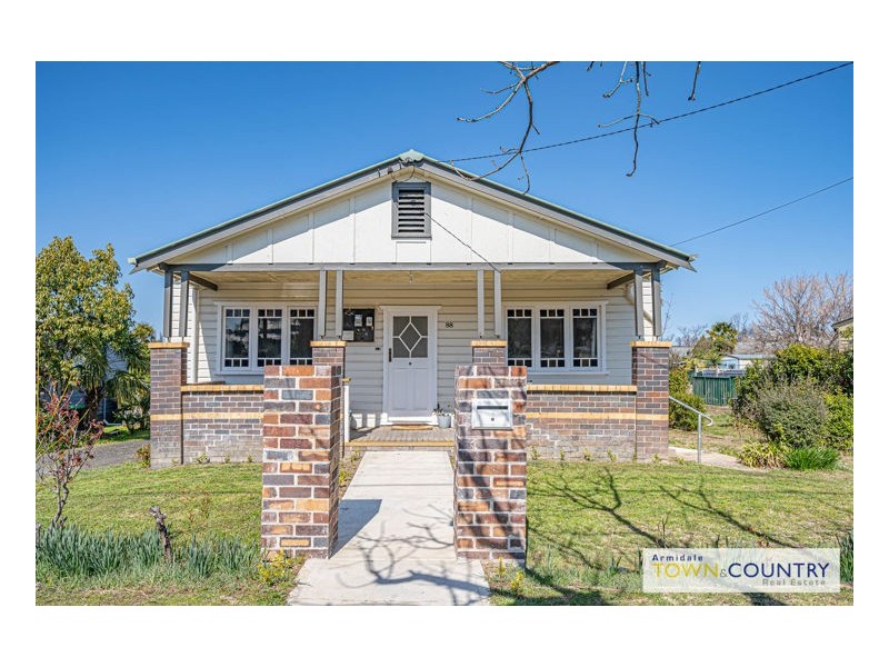 88 Jeffrey Street, Armidale NSW 2350