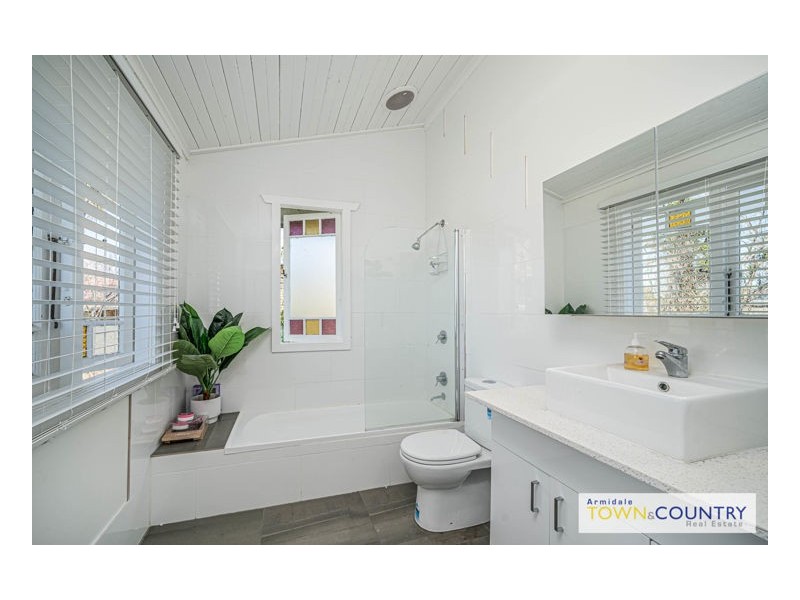 88 Jeffrey Street, Armidale NSW 2350