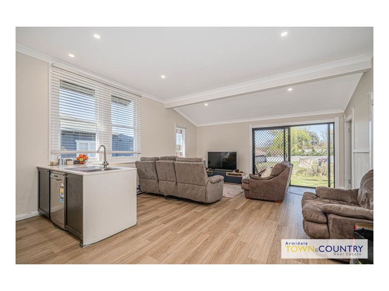 88 Jeffrey Street, Armidale NSW 2350
