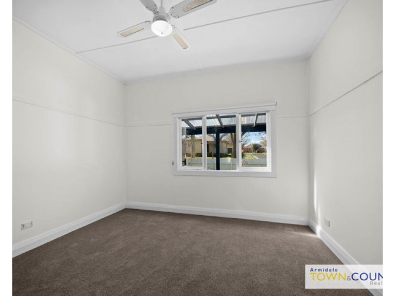 90 Donnelly Street, Armidale NSW 2350