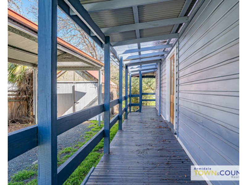 90 Donnelly Street, Armidale NSW 2350